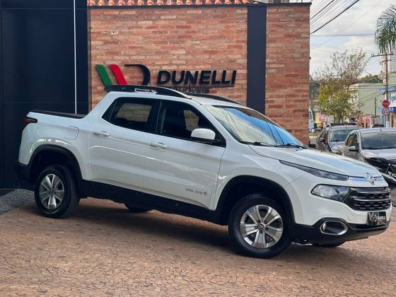 FIAT TORO 1.8 16V EVO FLEX FREEDOM OPEN EDITION AT6 FIAT TORO 1.8 16V EVO FLEX FREEDOM OPEN EDITION AT6
